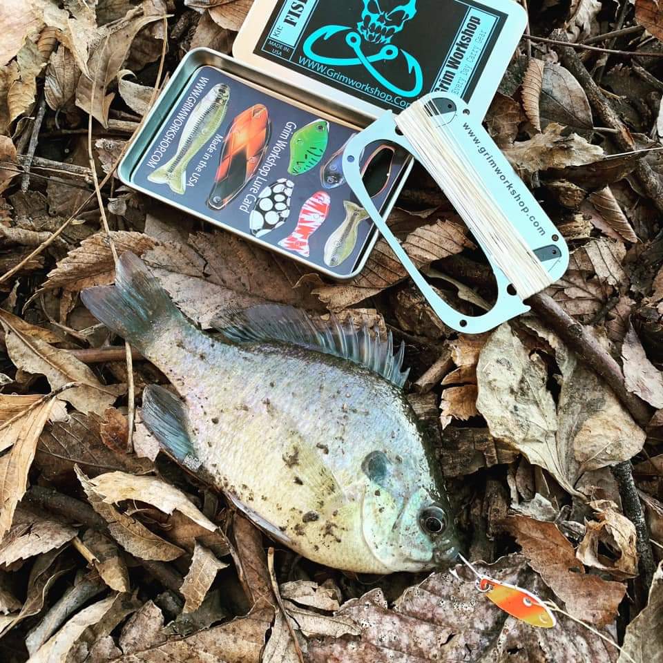 Dr.Fish 25pcs Pocket Reel Survival Fishing Kit