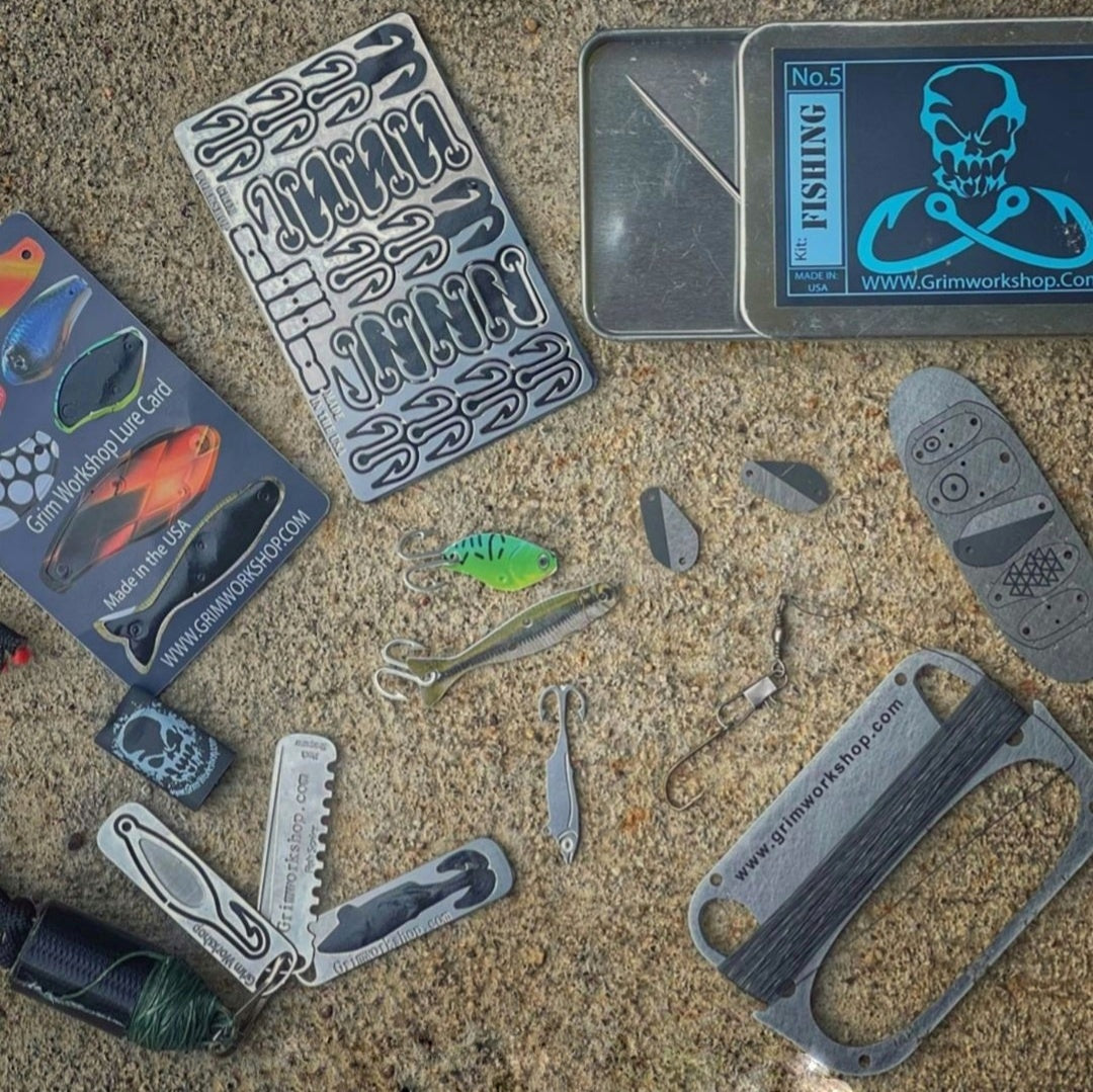 Pocket Survival Fishing Kit and Card Caster Handline Fishing Reel