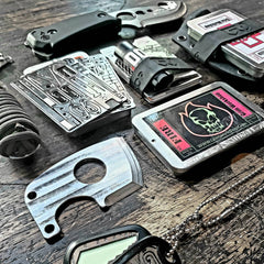 Wallet Sized Credit Card Knife : The Survival Axe Multi Tool Blade and survival axe credit card knife