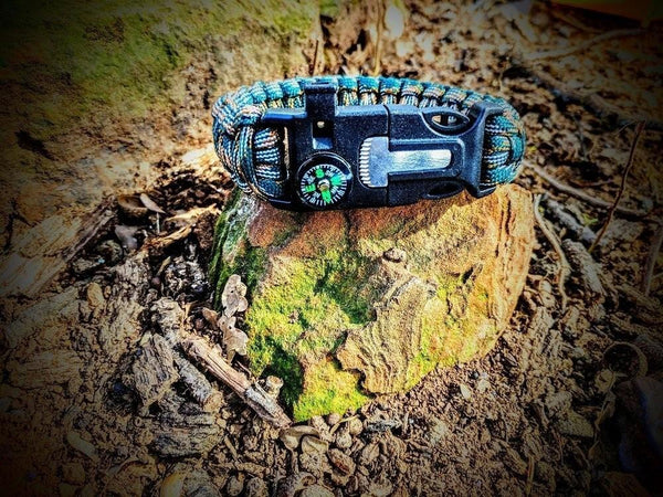 Amazon.com: 2 Pack Paracord Survival Bracelet with Bottle Opener Hiking  Scraper, Emergency Whistle, Compass, Fire Starter, 6 in 1 : Sports &  Outdoors